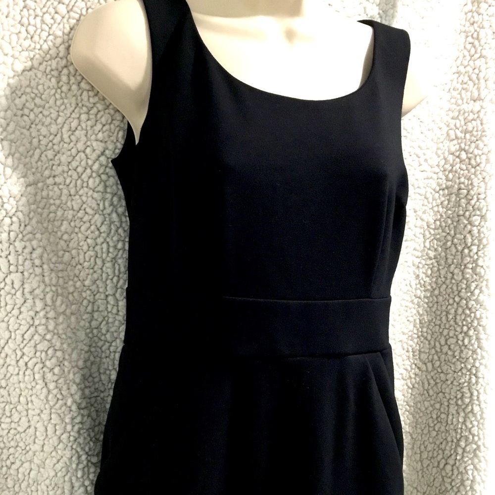 Black Dress - Picture 12 of 16